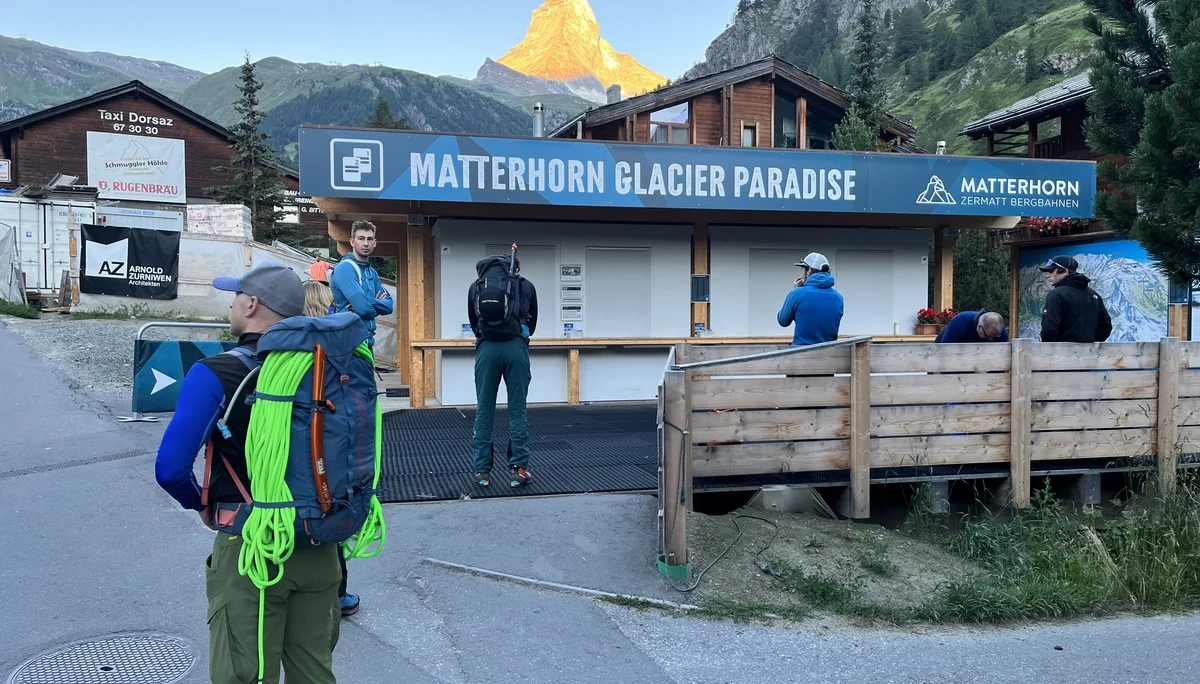 Zermatt-Liftkasse z. Kl.Matterhorn | © Bergfreunde München