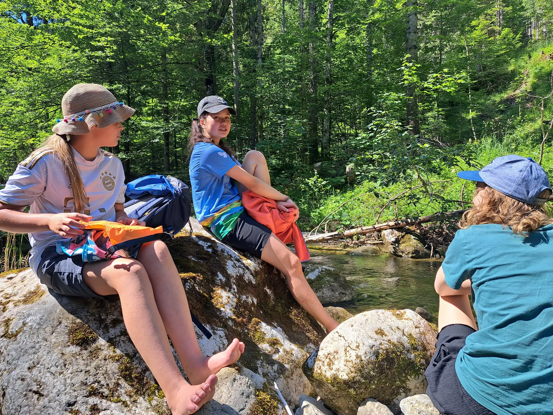 Pause im Bachbett | © Bergfreunde München/TAN