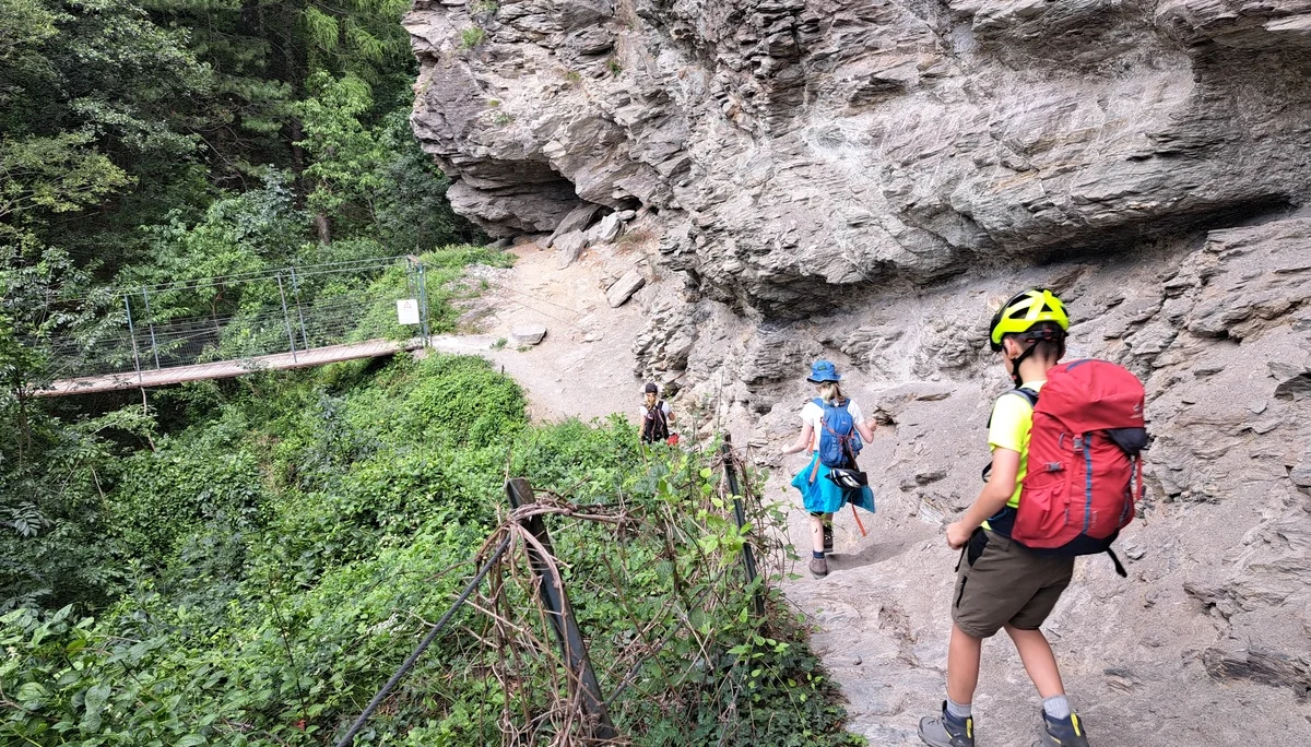Wanderung zur Hängebrücke | © Bergfreunde München/TAN