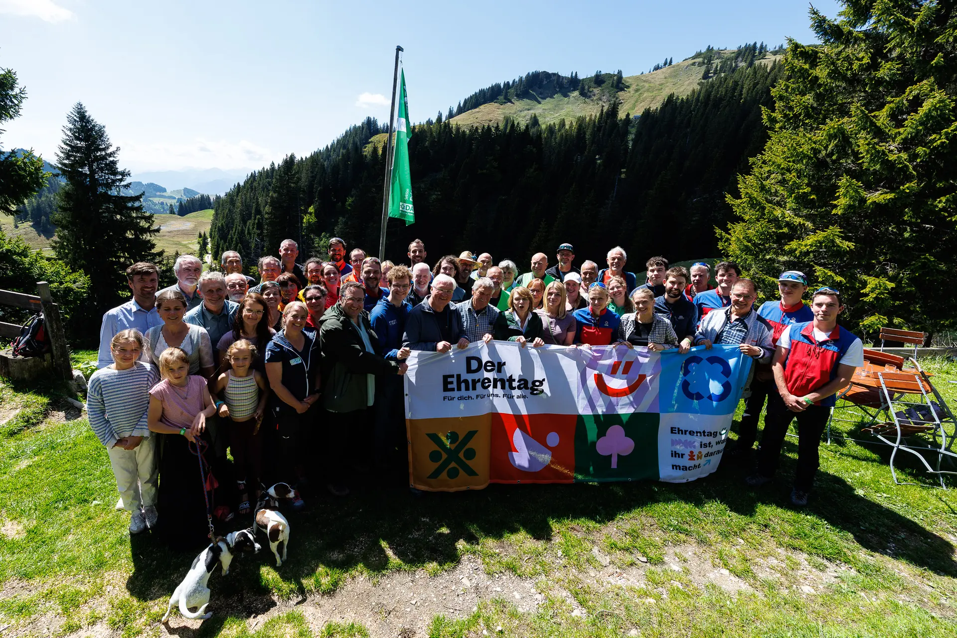 © Gruppenfoto auf der Priener Hütte, Foto Marco Kost